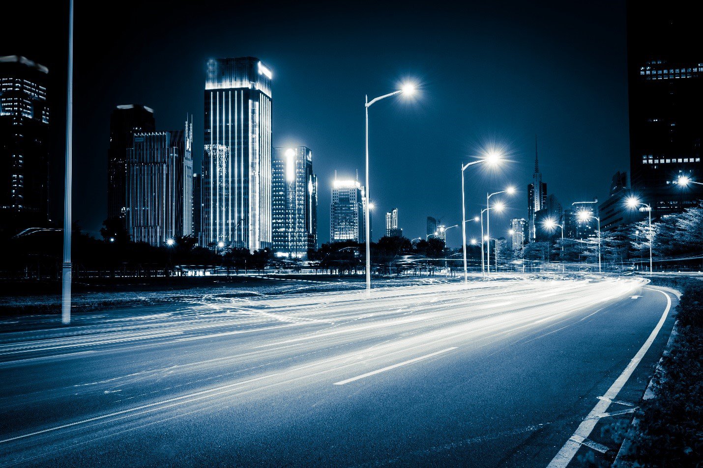 So sánh công nghệ hệ thống chiếu sáng đường phố